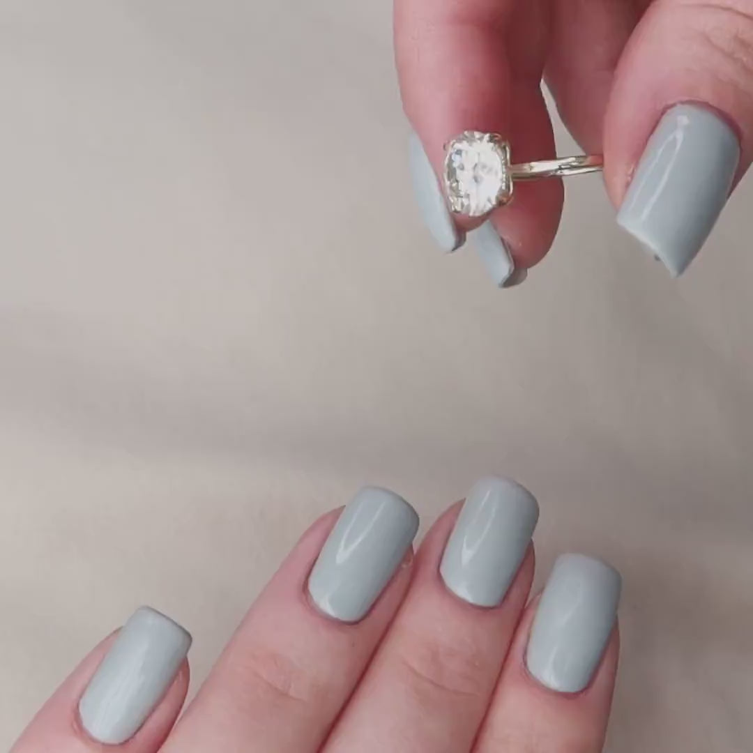 5.0 CT Round Cut Solitaire Style Moissanite Engagement Ring